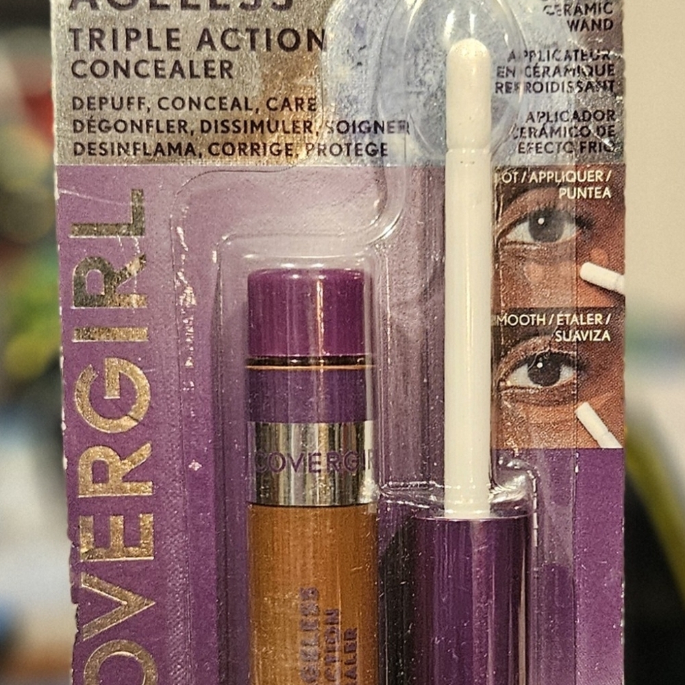 COVERGIRL Triple Action Concealer